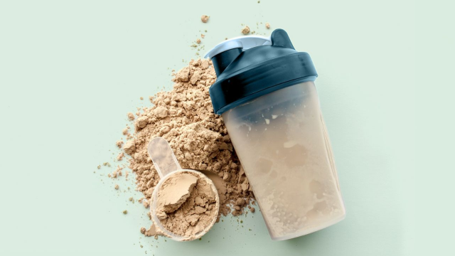 Tips Memilih Suplemen Whey Protein dan Creatine yang Aman untuk Menambah Massa Otot