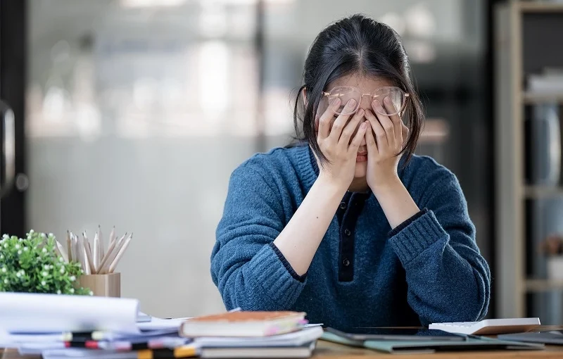 Mengenali Tanda Kelelahan Emosional Sebagai Langkah Awal Menjaga Kesehatan Mental